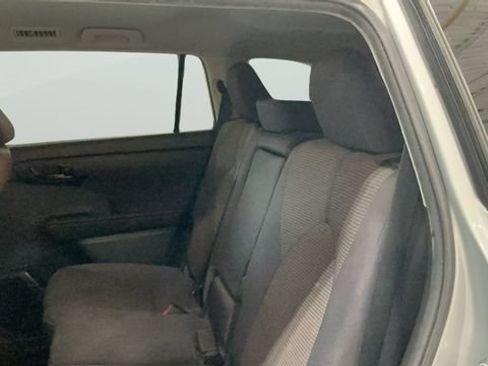 Used 2020 Toyota Highlander LE AWD/4WD image 12