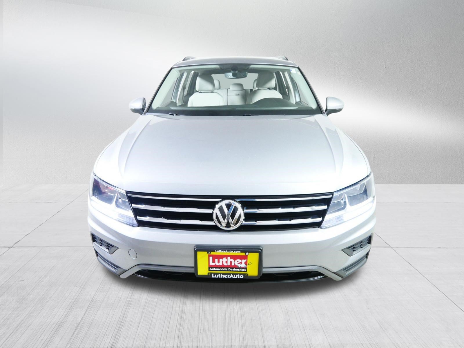Used 2019 Volkswagen Tiguan SE AWD/4WD image 2