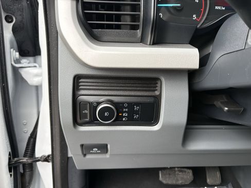 Certified 2024 Ford F250 XLT image 32