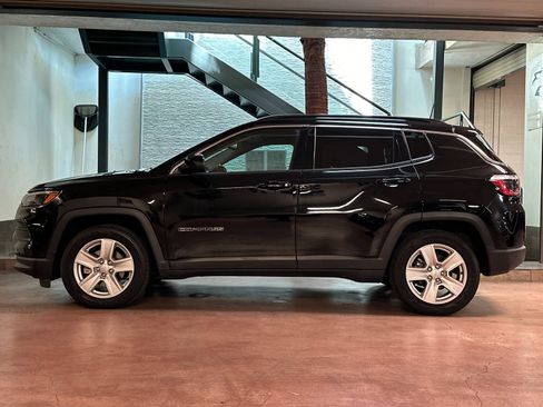 Certified 2022 Jeep Compass Latitude w/ Convenience Group image 2
