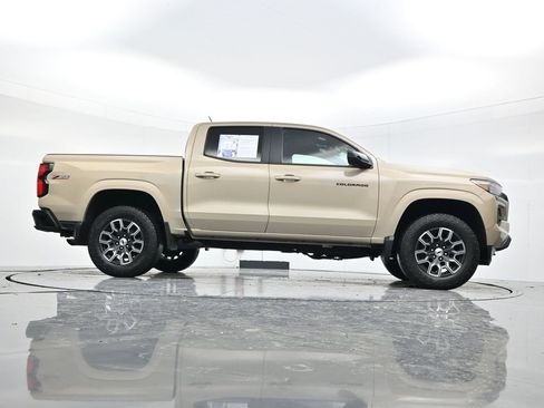 Used 2023 Chevrolet Colorado Z71 w/ Z71 Convenience Package 2 image 42