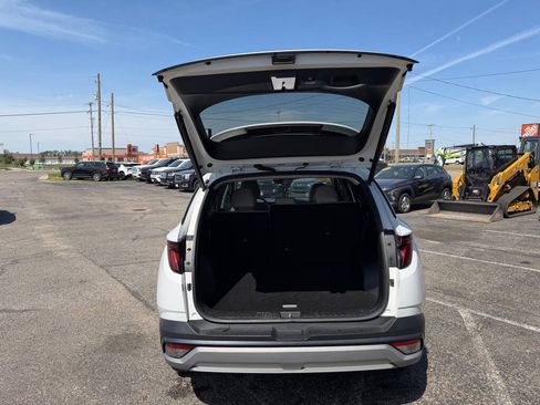 Used 2025 Hyundai Tucson SEL AWD/4WD image 35