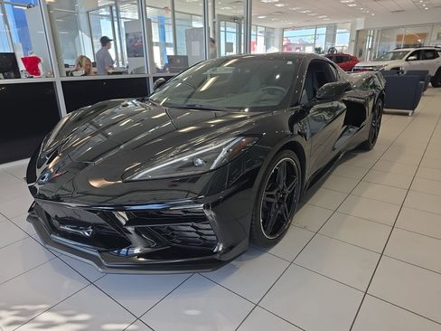 Used 2023 Chevrolet Corvette Stingray Coupe w/ 1LT image 7