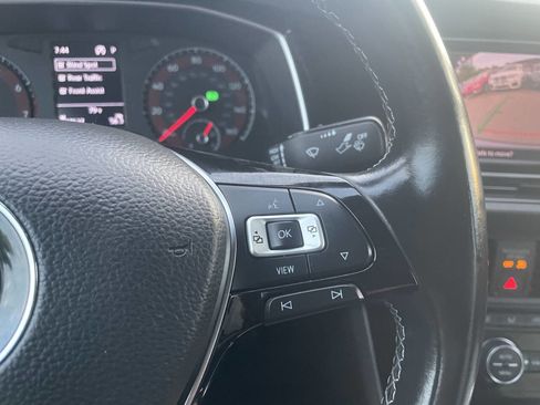 Used 2019 Volkswagen Jetta R-Line FWD image 29