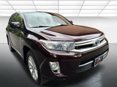 Used 2011 Toyota Highlander Limited AWD/4WD image 8
