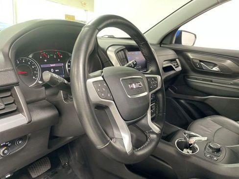 Used 2024 GMC Terrain SLT image 14