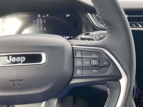 Certified 2024 Jeep Grand Cherokee Altitude image 4