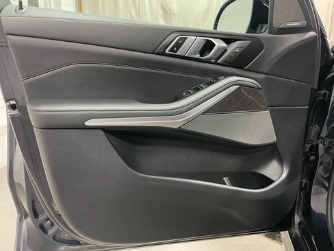 Used 2023 BMW X5 xDrive40i AWD/4WD image 8