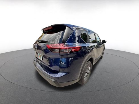 Used 2026 Nissan Rogue SV FWD image 8