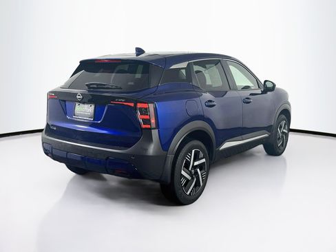 Used 2025 Nissan Kicks SV FWD image 9