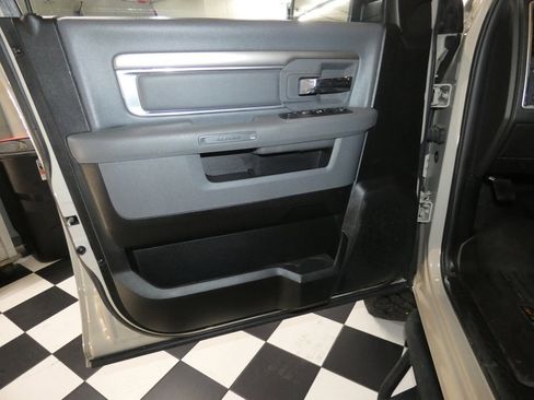 Used 2019 RAM 1500 Classic Warlock w/ Electronics Group image 22