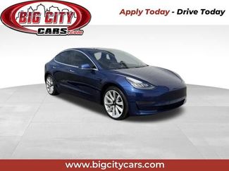 Used 2018 Tesla Model 3 Long Range RWD video 1