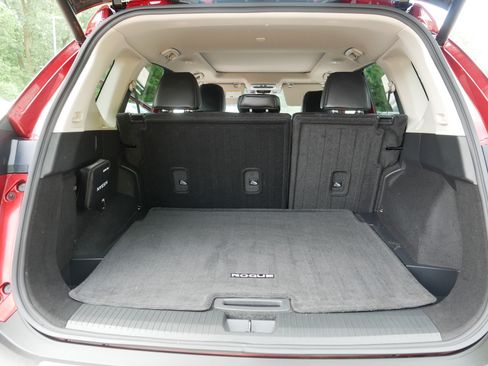 Certified 2023 Nissan Rogue SV w/ SV Premium B Package AWD/4WD image 18