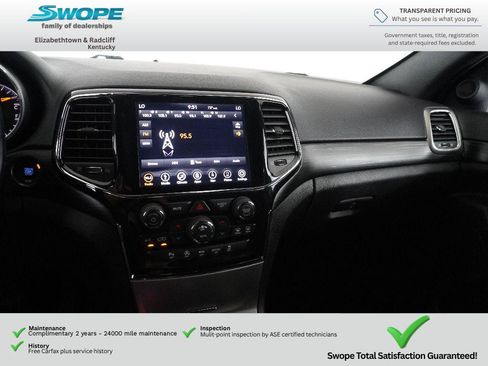 Used 2019 Jeep Grand Cherokee Laredo w/ 18" Wheel & 8.4" Radio Group AWD/4WD image 16