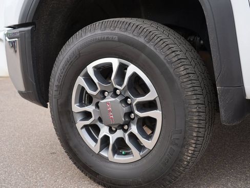 Used 2024 GMC Sierra 3500 Pro AWD/4WD image 31