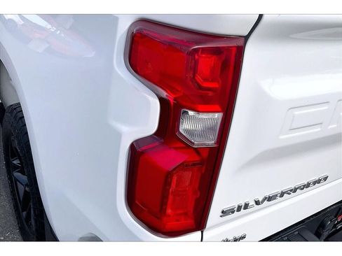 Used 2022 Chevrolet Silverado 1500 LT Trail Boss image 30
