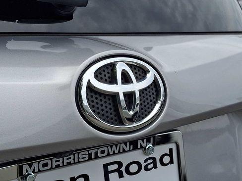 Used 2018 Toyota RAV4 XLE w/ Plus Extra Value Package AWD/4WD image 30