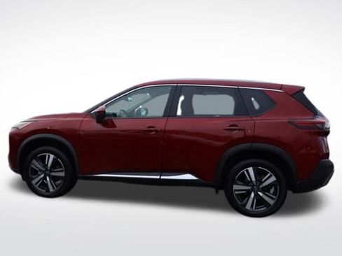 Used 2023 Nissan Rogue SV image 10