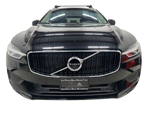 Used 2018 Volvo XC60 T5 Momentum w/ Advanced Package image 8