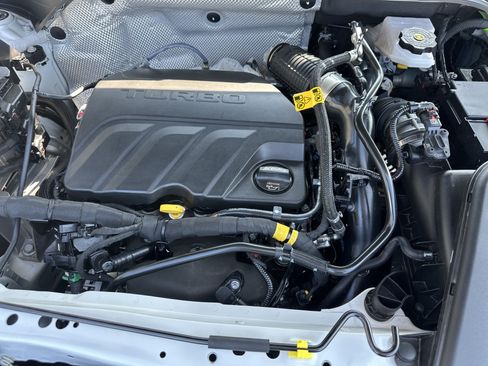 Used 2026 Buick Envista Avenir FWD image 9