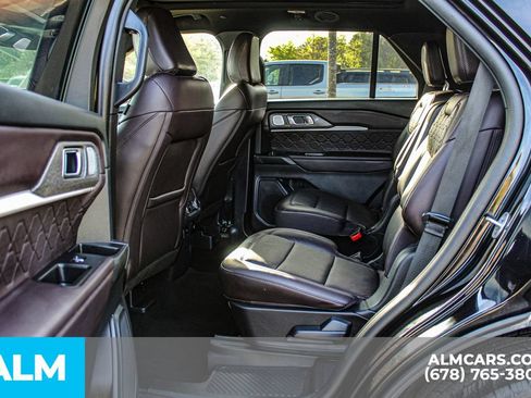 Used 2025 Ford Explorer Platinum w/ LUX Leather Package AWD/4WD image 13