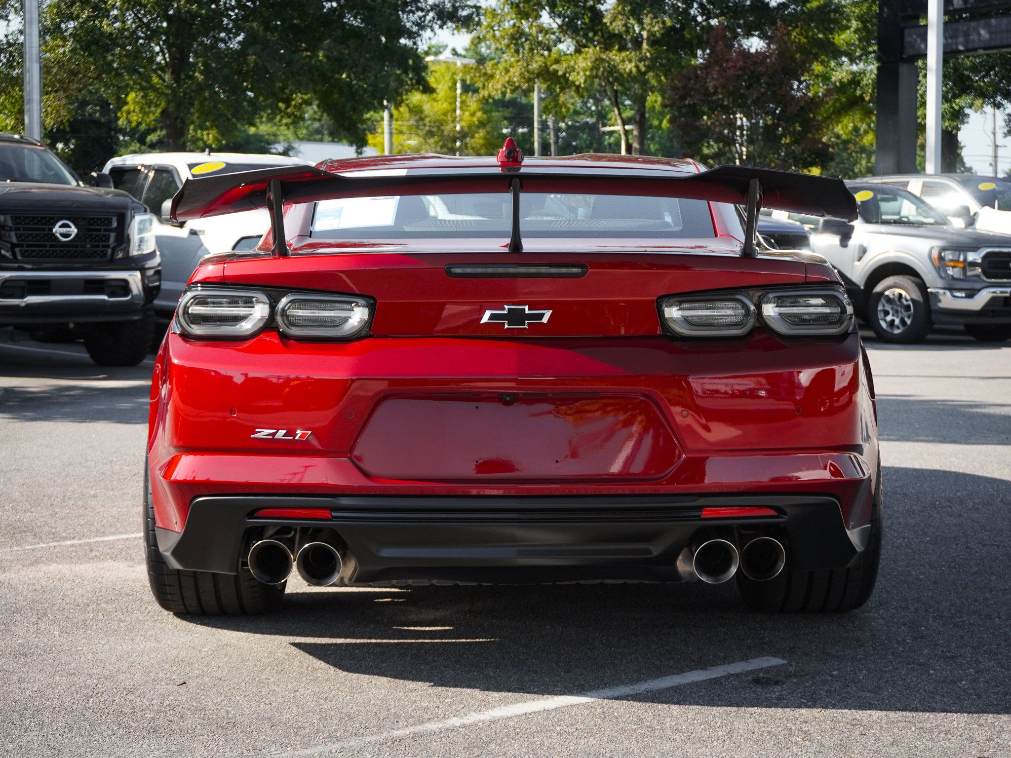 Used 2021 Chevrolet Camaro ZL1 RWD image 9