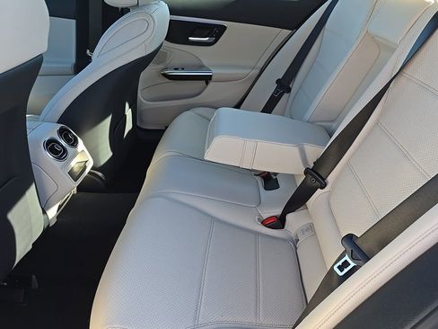 New 2026 Mercedes-Benz C 300 4MATIC Sedan image 27