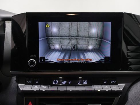 Used 2025 Toyota Camry LE w/ Convenience Package FWD image 28