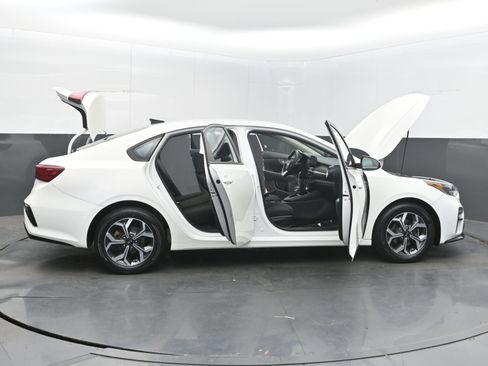 Used 2021 Kia Forte LXS FWD image 44