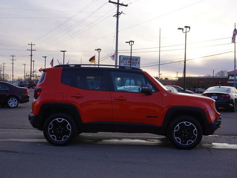 Used 2015 Jeep Renegade Trailhawk w/ Popular Equipment Group image 8