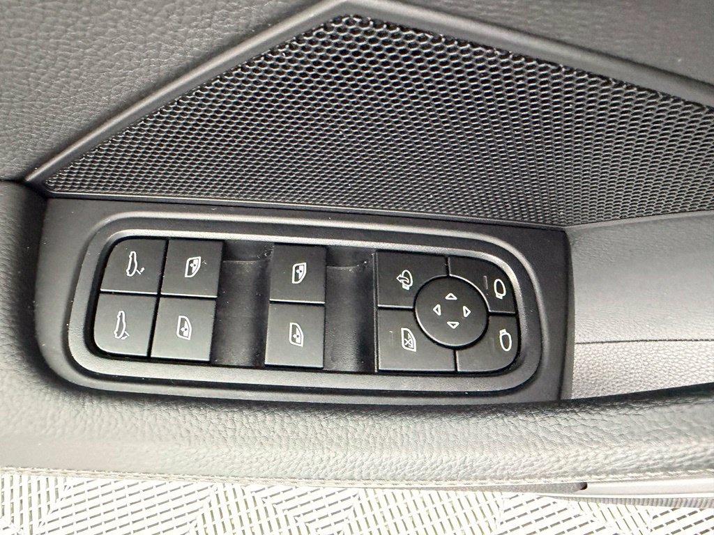 Certified 2023 Porsche Panamera RWD image 19