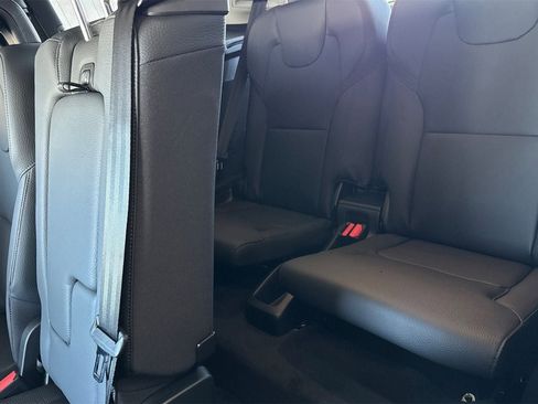 New 2025 Volvo XC90 B6 Plus w/ Protection Package Premier image 14