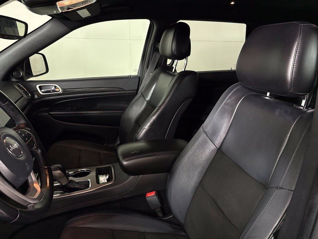 Used 2021 Jeep Grand Cherokee Laredo X RWD image 18