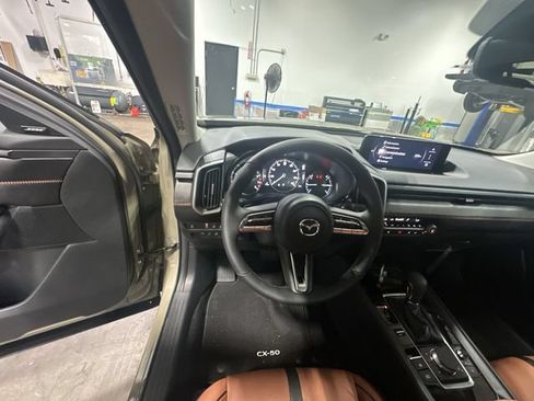 New 2026 MAZDA CX-50 Meridian Edition w/ Weather Package AWD/4WD image 15
