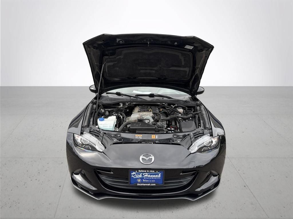 Used 2016 MAZDA MX-5 Miata Club w/ Brembo/BBS Package RWD image 3