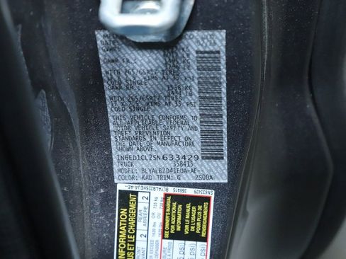 Certified 2025 Nissan Frontier SV image 22