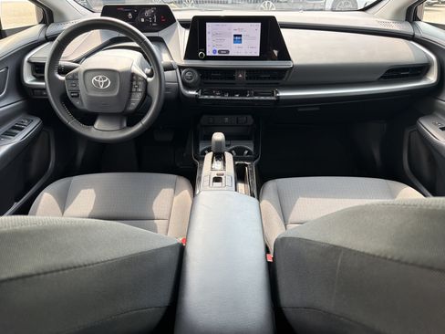 Certified 2024 Toyota Prius LE FWD image 4