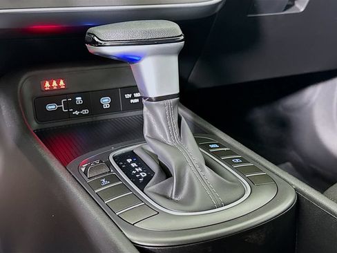Certified 2026 Hyundai Kona SE AWD/4WD image 10