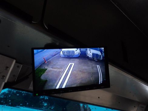 Used 2019 Ford E-450 and Econoline 450 Super Duty RWD image 17