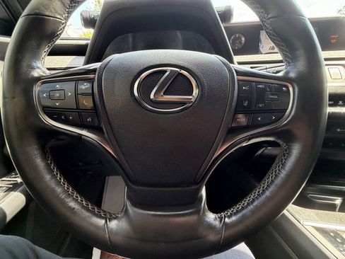 Used 2020 Lexus UX 250h w/ Premium Package AWD/4WD image 22