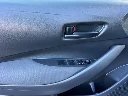 Used 2023 Toyota Corolla LE image 12