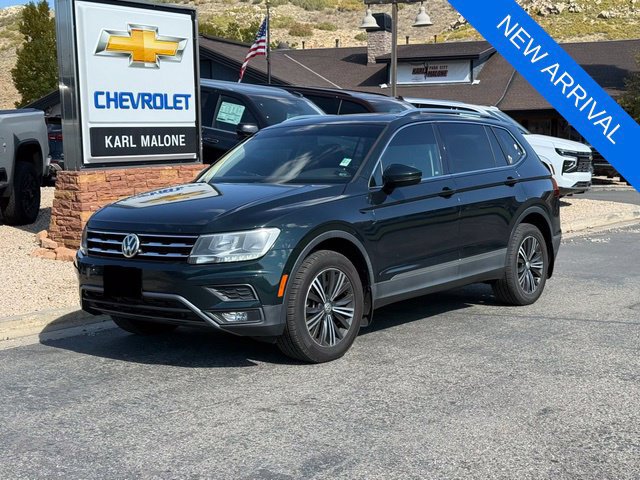 Used 2018 Volkswagen Tiguan SEL w/ 3rd Row Seat Package AWD/4WD image 1