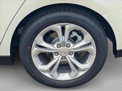 New 2025 Honda Accord LX image 10