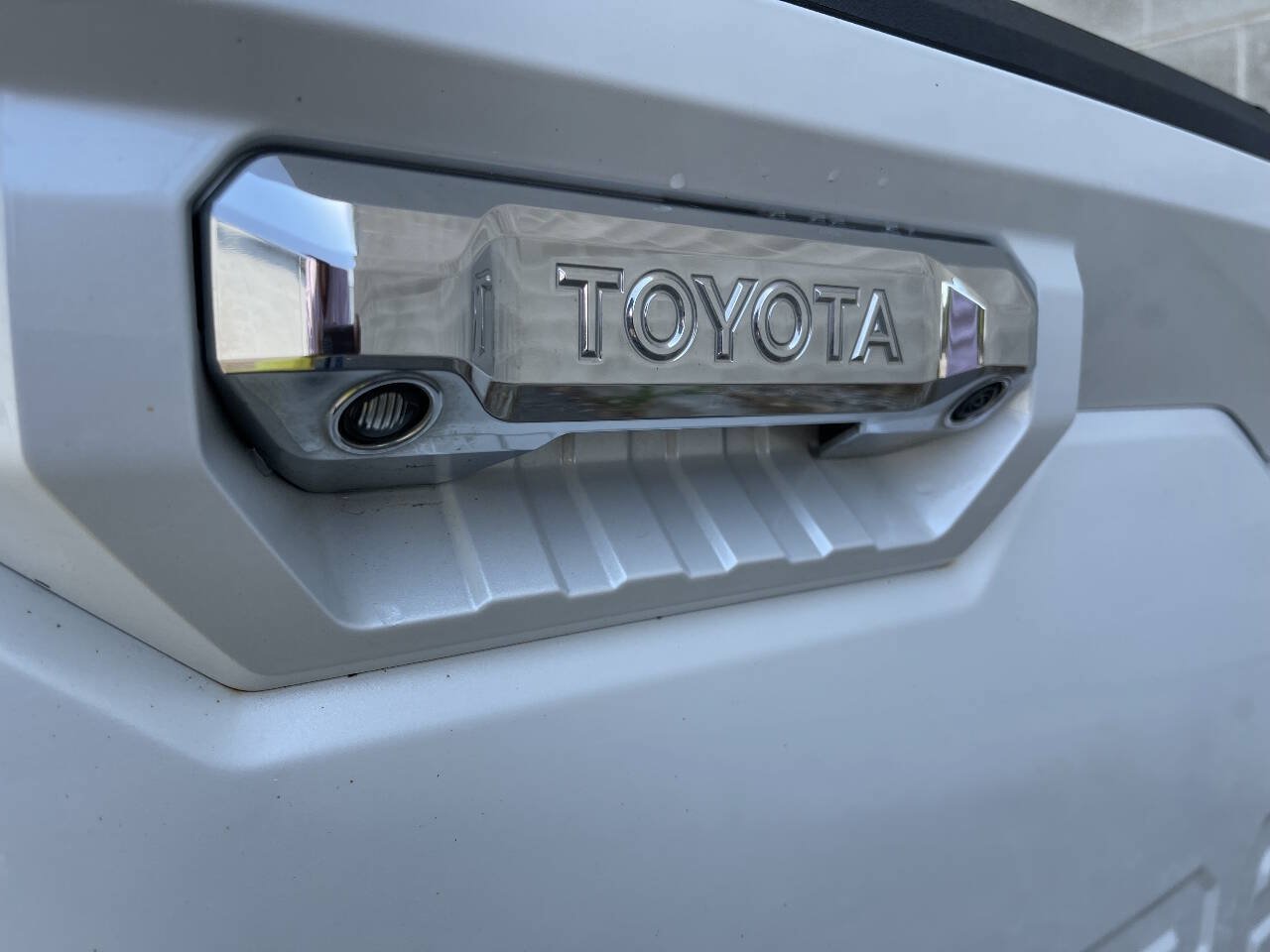 Used 2022 Toyota Tundra Limited AWD/4WD image 2