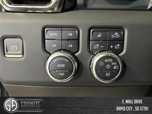 Used 2024 GMC Sierra 1500 Denali Ultimate AWD/4WD image 32