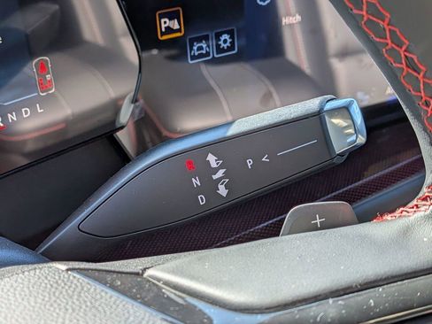 New 2026 Chevrolet Traverse RS image 26