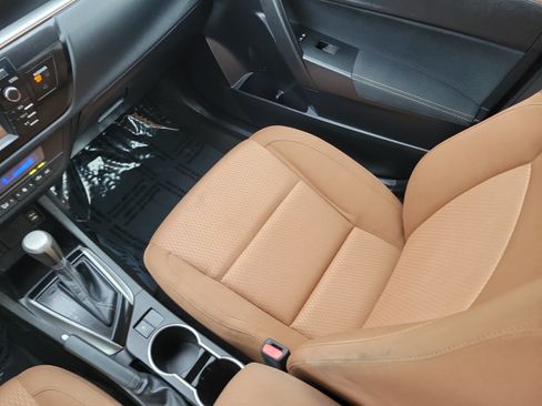 Used 2014 Toyota Corolla LE FWD image 14