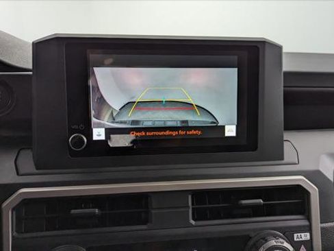 Used 2025 Toyota Tacoma SR image 29