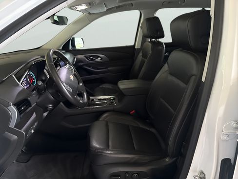 Used 2020 Chevrolet Traverse Premier w/ Redline Edition AWD/4WD image 17