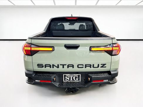 Used 2025 Hyundai Santa Cruz SE FWD image 5